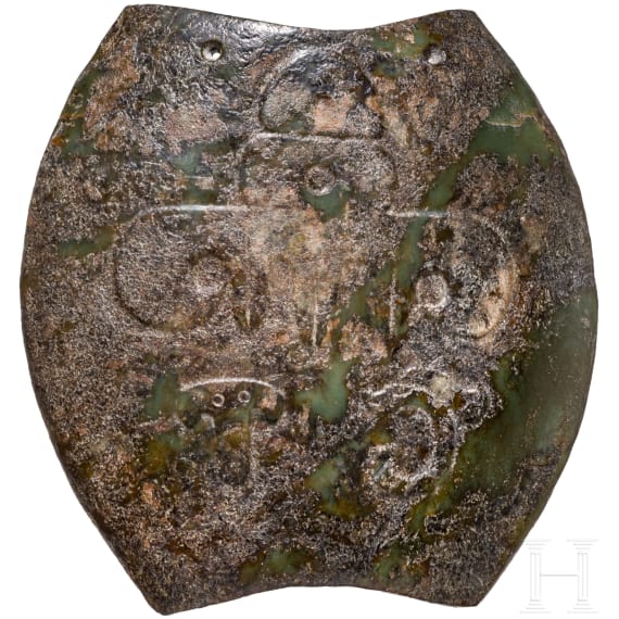 Amulett in Form eines Schildkr&ouml;tenpanzers, im Stil der Hongshan-Kultur