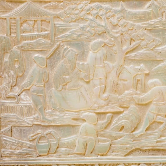 Fein geschnitzte Perlmutt-Tabatiere, chinesische Exportarbeit, um 1800