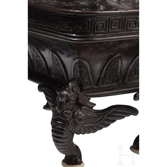 Samurai-Bronze mit R&auml;ucher-Koro, Japan, Meiji-Periode