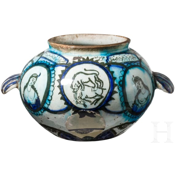 Wei&szlig;-blaue Qajar-Vase, Persien, 19. Jhdt.