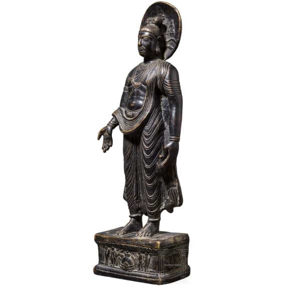 Bodhisattva Maitreya aus Bronze, Pakistan/Indien, 19. Jhdt.