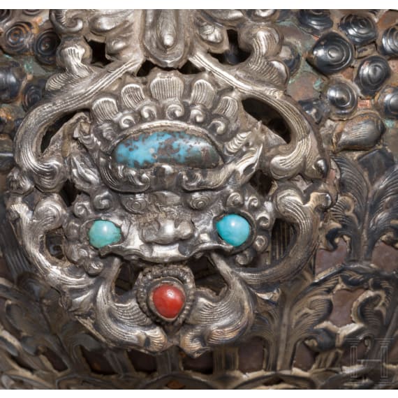 Luxuri&ouml;ses Paar silbermontierter Ritualgef&auml;&szlig;e (Bumpa), Tibet, 19. Jhdt.