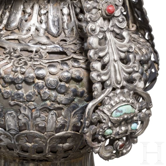Luxuri&ouml;ses Paar silbermontierter Ritualgef&auml;&szlig;e (Bumpa), Tibet, 19. Jhdt.
