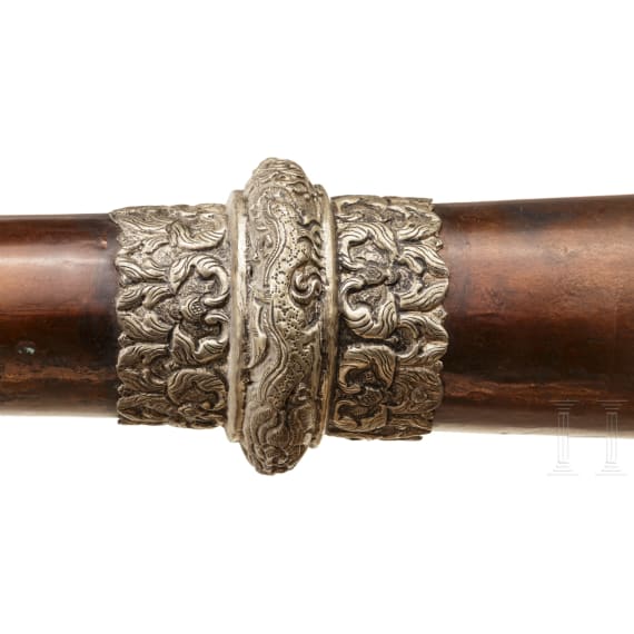 Zwei Tempeltrompeten (Dungchen), Nepal, um 1900