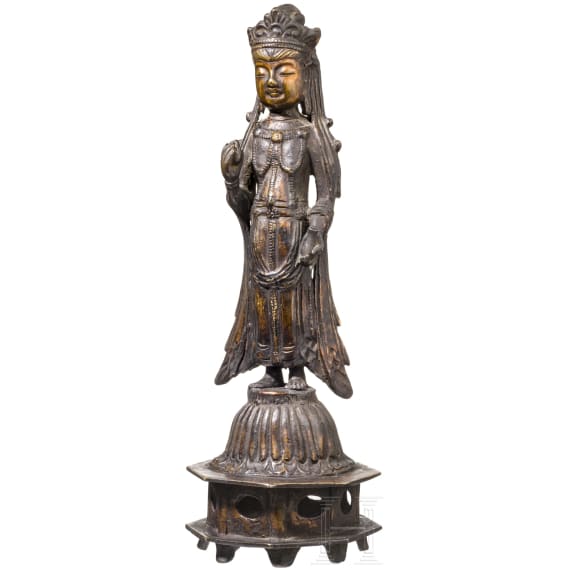 Vergoldete Bronzestatuette Avalokiteshvaras, Korea, Vereinigtes Silla (668 - 935)
