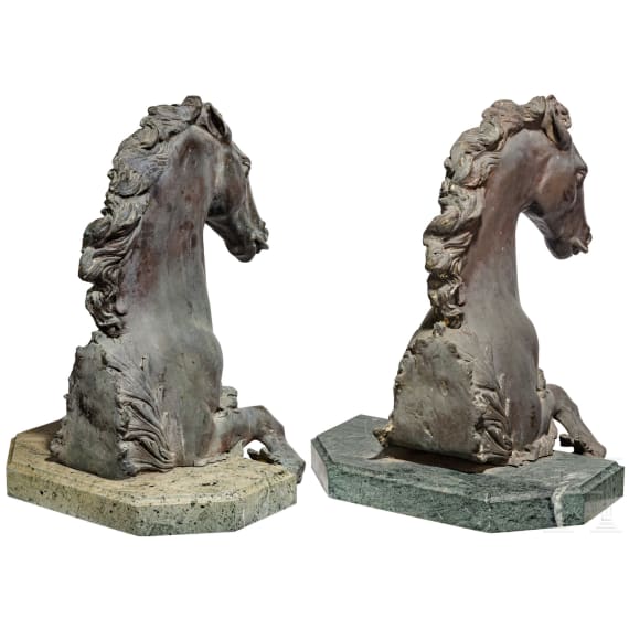 Ein Paar Hippocampi aus Bronze, Italien, 19. Jhdt.