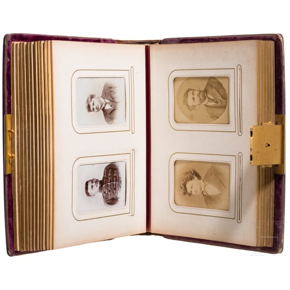 Lack-Fotoalbum, Russland, Ostaschkowo, Werkstatt Osip F. Wischnjakow mit S&ouml;hnen, 1882 - 1888