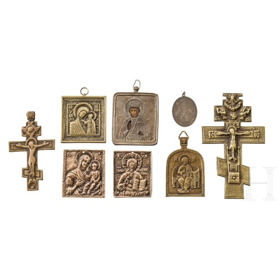 Miniaturikone mit Silberoklad, Silberanh&auml;nger und sechs Bronzeikonen, Russland, 18. (eine) - 20. Jhdt.