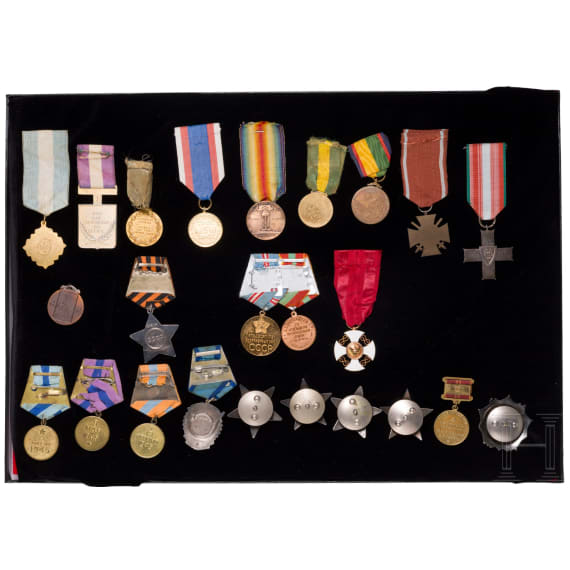 Sammlung mit 88 internationalen Auszeichnungen, 1910 - 1980