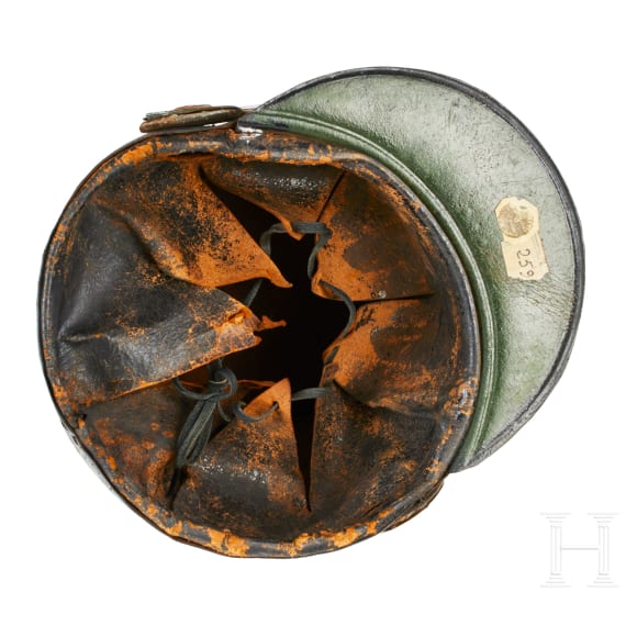 A French voltigeur shako