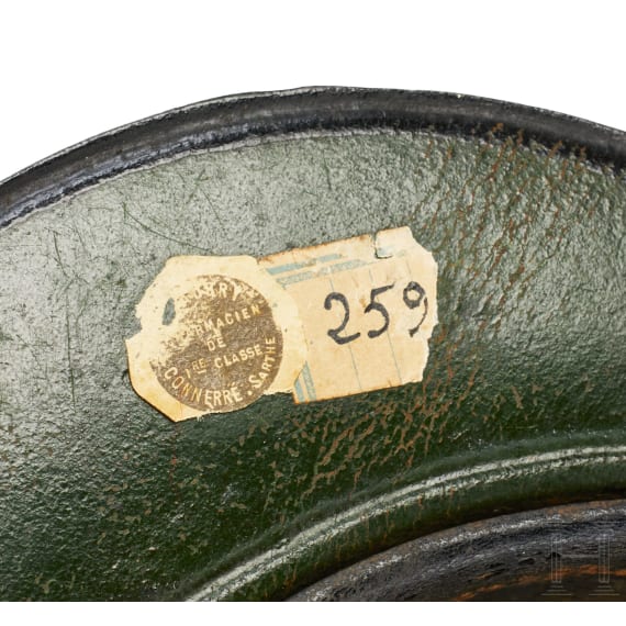 A French voltigeur shako