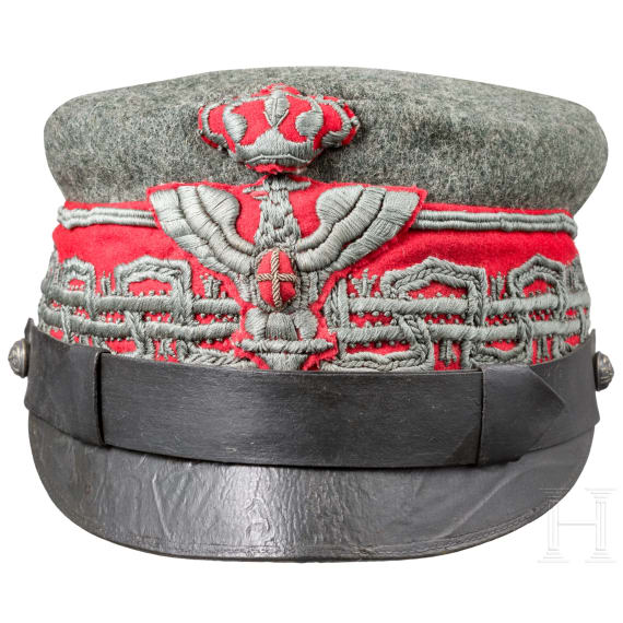 Feldgraues K&auml;ppi eines Generalmajors mit Hutschachtel, ab 1915
