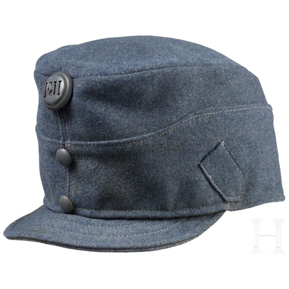 Hechtgraue Feldkappe f&uuml;r Mannschaften der Landwehr-Infanterie, datiert 1913