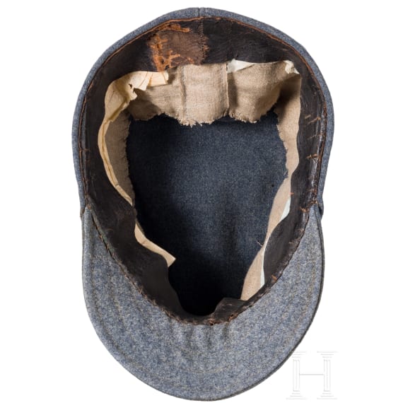 Hechtgraue Feldkappe f&uuml;r Mannschaften der Landwehr-Infanterie, datiert 1913