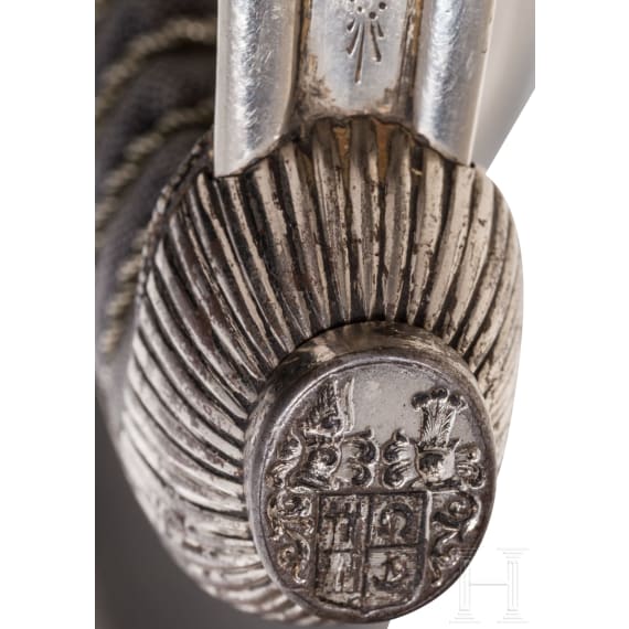 Bedeutender Ehrengeschenk-S&auml;bel des k.u.k. Dragonerregimentes "Herzog von Lothringen" Nr. 7, um 1910
