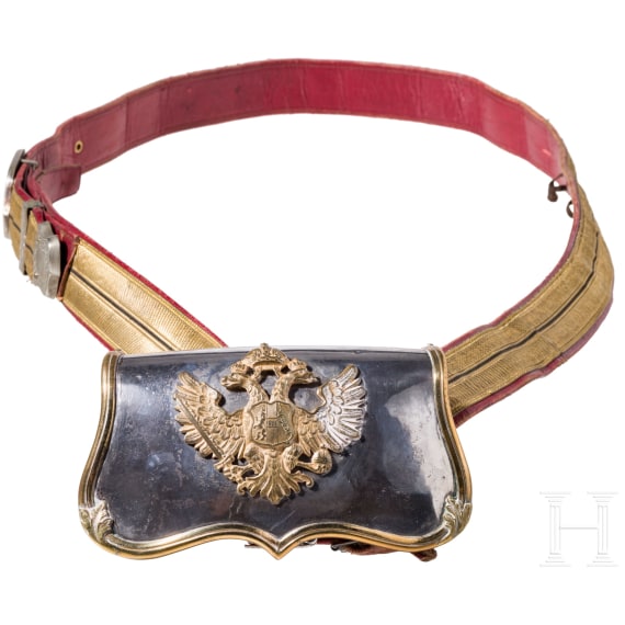 Kartusche, Ledertasche, Silberdose und Geh&auml;ngeteile
