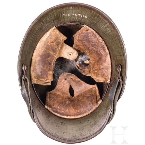 Stahlhelm M 16 mit Mimikry- Tarnanstrich