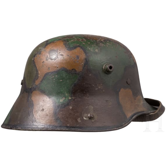 Stahlhelm M 1916 in Mimikry-Tarnanstrich