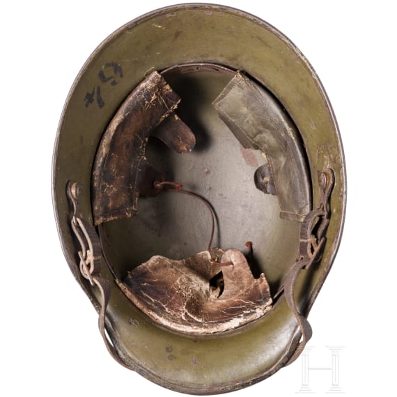 Stahlhelm M 1916 in Mimikry-Tarnanstrich