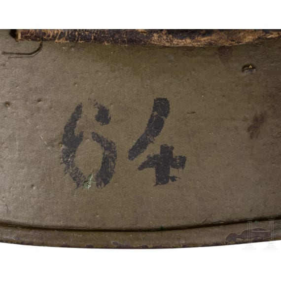 Stahlhelm M 1916 in Mimikry-Tarnanstrich