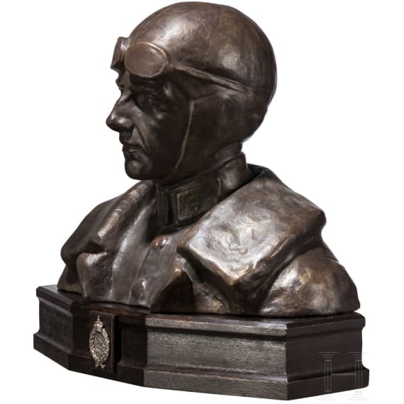Lebensgro&szlig;e B&uuml;ste eines deutschen Piloten im Ersten Weltkrieg, 20. Jhdt.