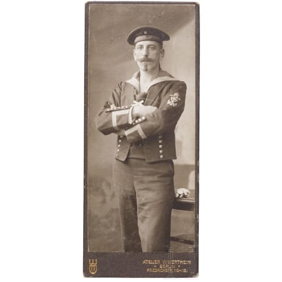 Gro&szlig;es Fotoalbum eines Angeh&ouml;rigen der Kaiserlichen Marine in China etc., um 1900