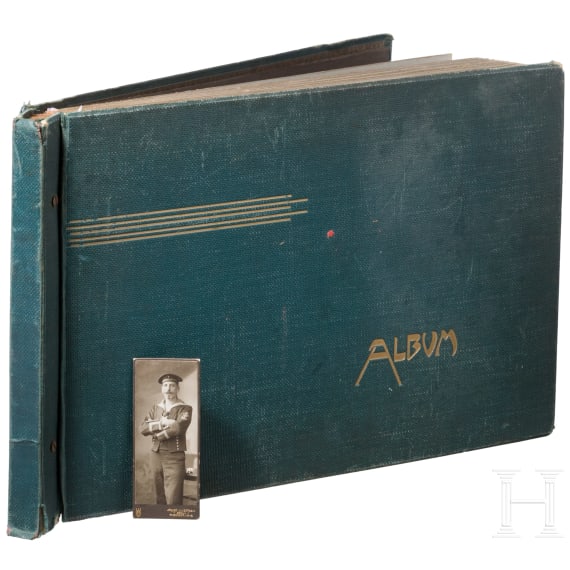 Gro&szlig;es Fotoalbum eines Angeh&ouml;rigen der Kaiserlichen Marine in China etc., um 1900