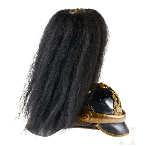 A helmet for IR 117 Hessian Officers, with bush