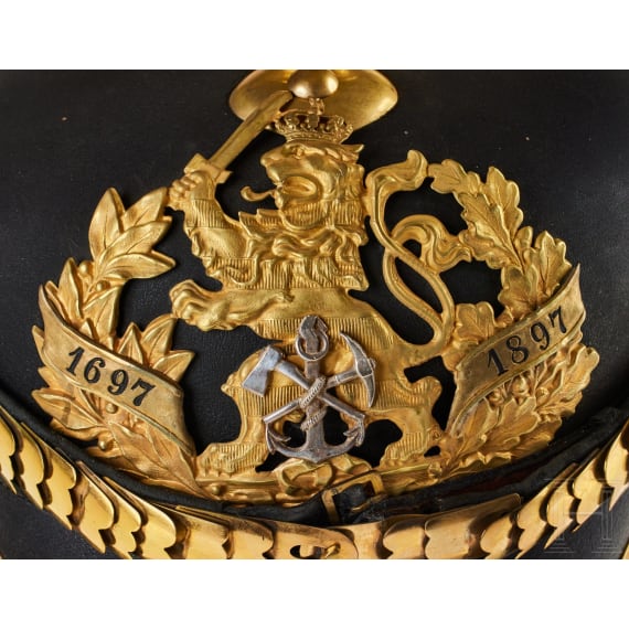 Hessen - Helm eines Offiziers des IR 117, 9. Kompanie (Pioniere)