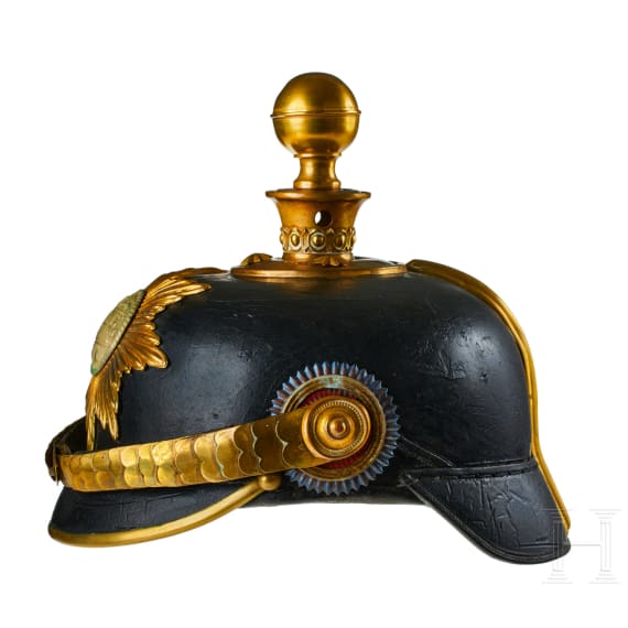 A helmet for Field Artillery 24, Battalion III Mecklenburg-Strelitz Officers