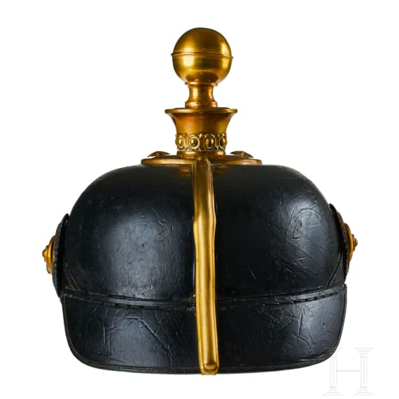 A helmet for Field Artillery 24, Battalion III Mecklenburg-Strelitz Officers