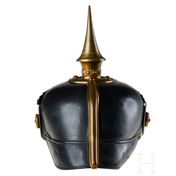 A helmet for Prussian One Year Guard Infantry volunteers, with shoulder boards and photo of owner