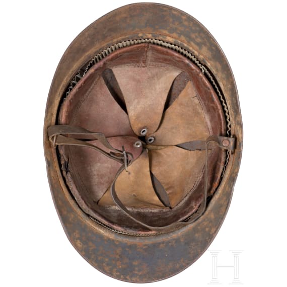 Stahlhelm M 15 Adrian f&uuml;r Mannschaften der rum&auml;nischen Armee