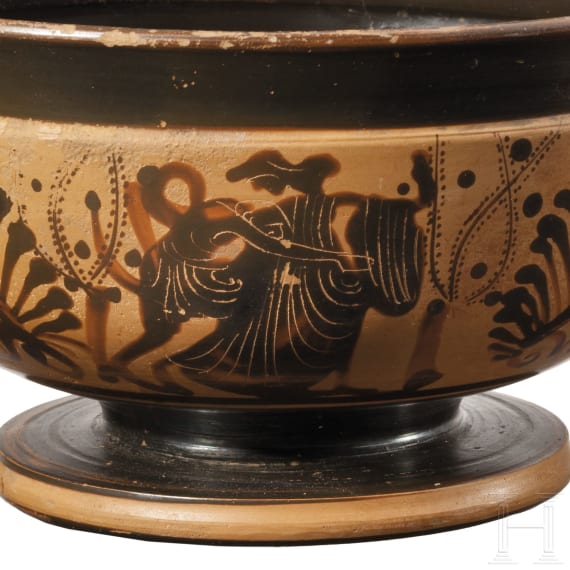 A Greek bowl with black-figure painting, 1st half of the 5th century B.C.