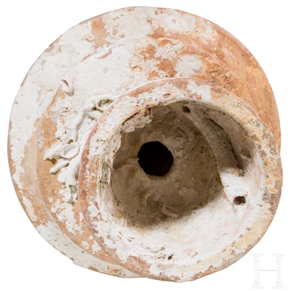 An oil lamp from the Chinese Tek Sing shipwreck, 1822