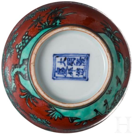 A Chinese red and green glazed cup with Longqing six-character mark, probably 19th century