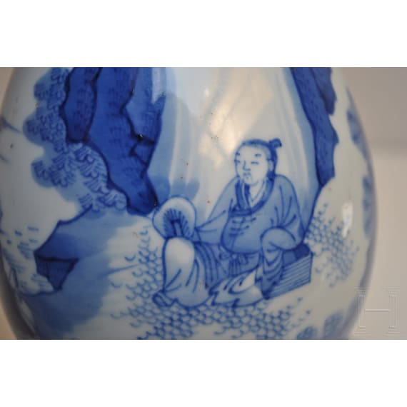 A Chinese blue and white double-gourd vase, probably Kangxi period, 18th century