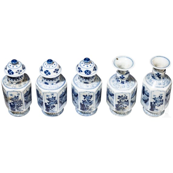 Five small Chinese blue and white "Vung Tau" cargo vases with covers, probably Kangxi period