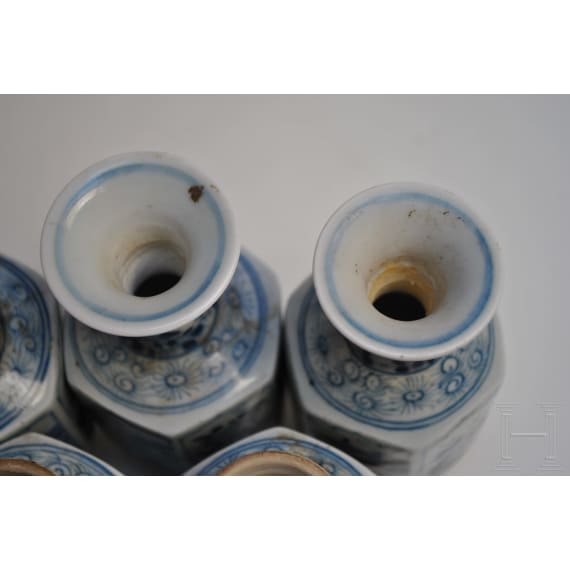 Five small Chinese blue and white "Vung Tau" cargo vases with covers, probably Kangxi period