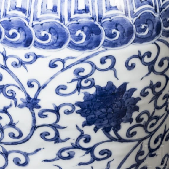A large Chinese blue and white Meiping vase, 20th century