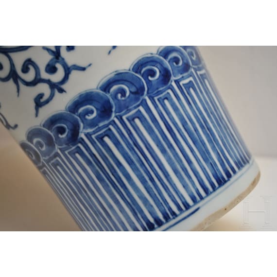 A large Chinese blue and white Meiping vase, 20th century