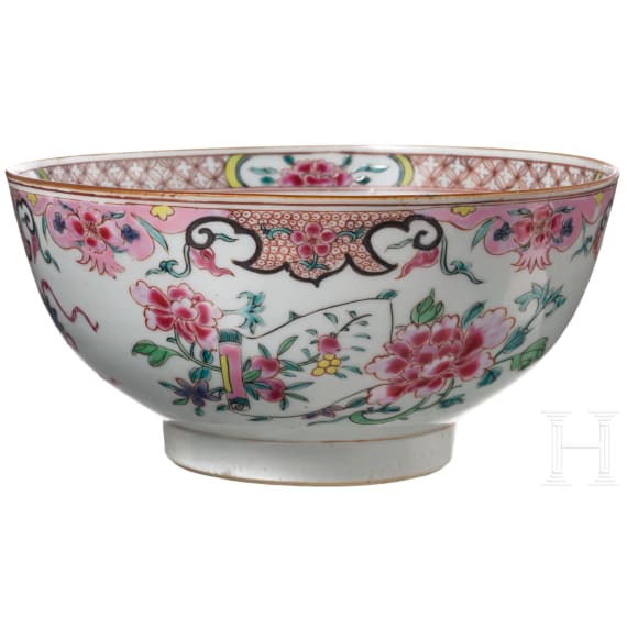 A Chinese famille rose bowl, 20th century