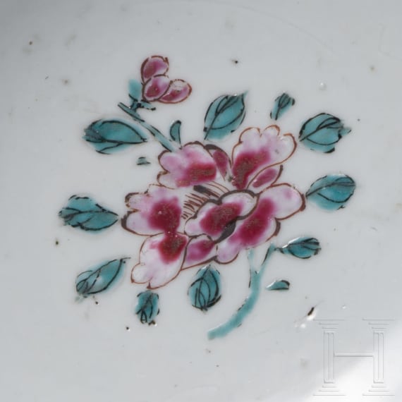 A Chinese famille rose bowl, 20th century