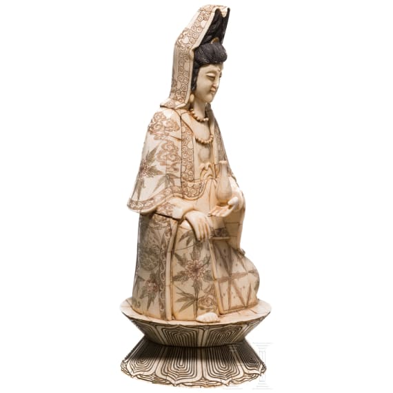 A Chinese figure of Guanyin made of bone, 20th century