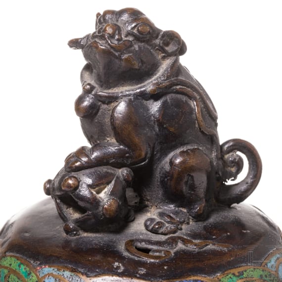A Chinese enamelled bronze censer, 18th/19th century