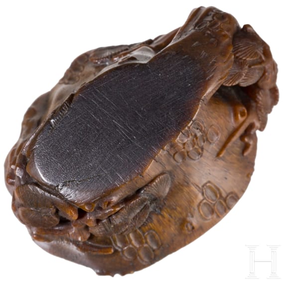 A small Chinese rhino-horn cup, 18th/19th century