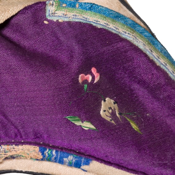 A pair of Chinese lotus shoes, 19th century