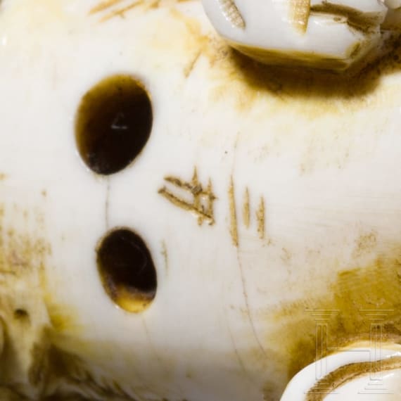 A Japanese ivory Netsuke, Meiji era (1868 - 1912)