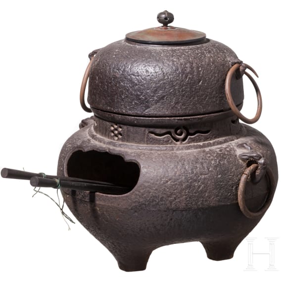 A Japanese kama and chagma, Meiji/Taisho period