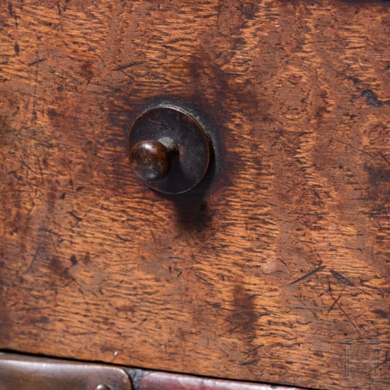 A Japanese lacquered tabakobon (tobacco tray), Meiji period